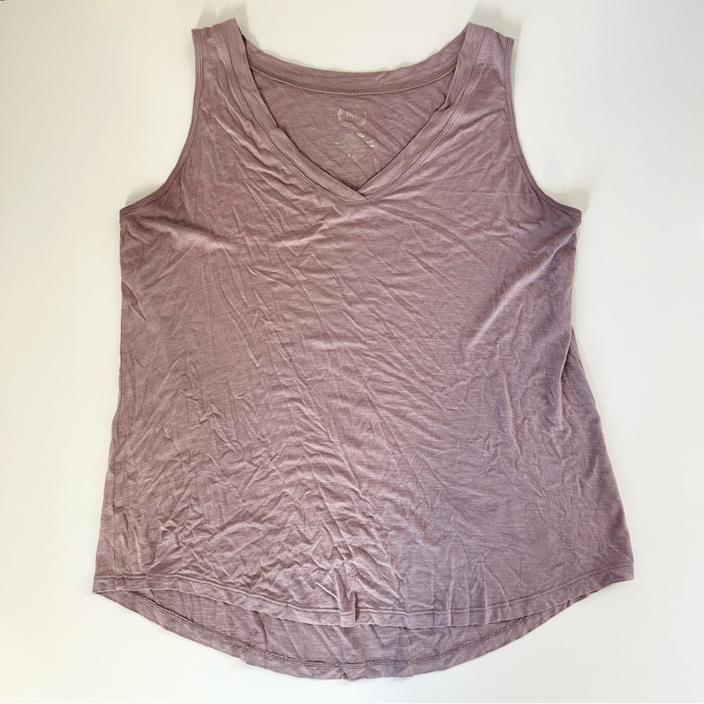 Maurices 24/7 Lilac Solid V-neck Tank Top - Picture 2 of 5